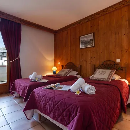 Le Cristal Mb1 Mont-blanc View, Pool, Private Sauna & Parking - Happy * Chamonix