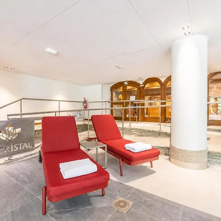 Le Cristal Mb1 Mont-blanc View, Pool, Private Sauna & Parking - Happy Chamonix