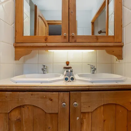 Le Cristal Mb1 Mont-blanc View, Pool, Private Sauna & Parking - Happy * Chamonix